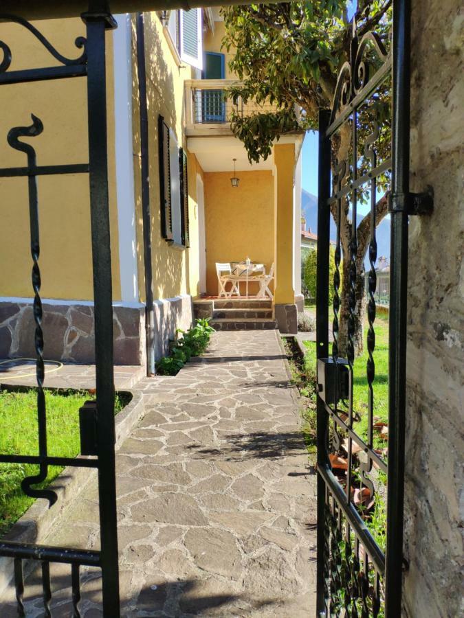 Casa Gialla Gera Lario Exteriör bild