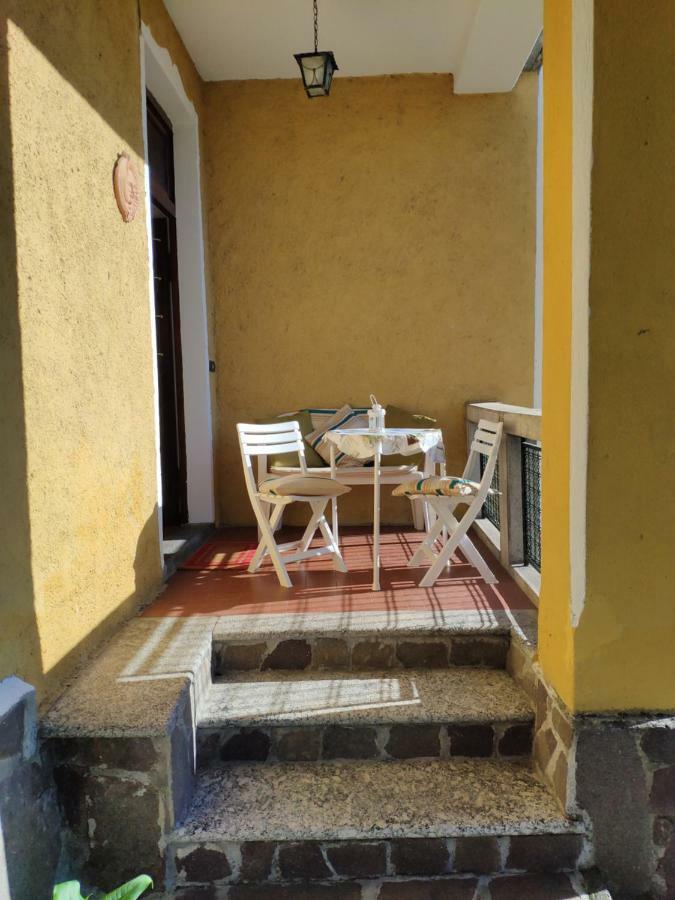 Casa Gialla Gera Lario Exteriör bild