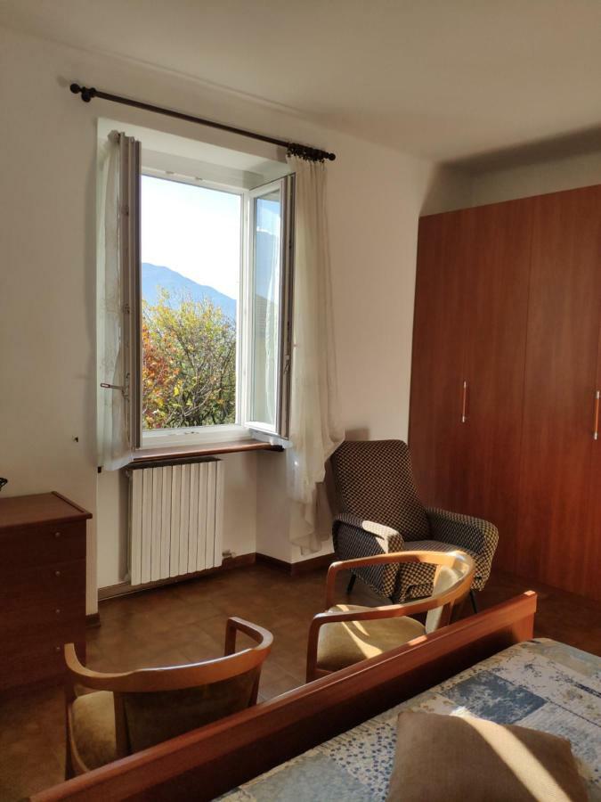 Casa Gialla Gera Lario Exteriör bild